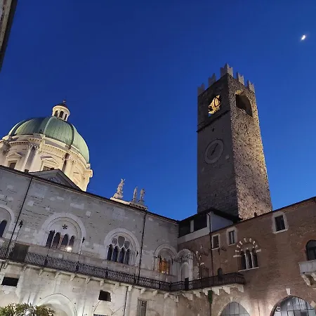 Fiordiluna, Nel Cuore Di Brescia-2
